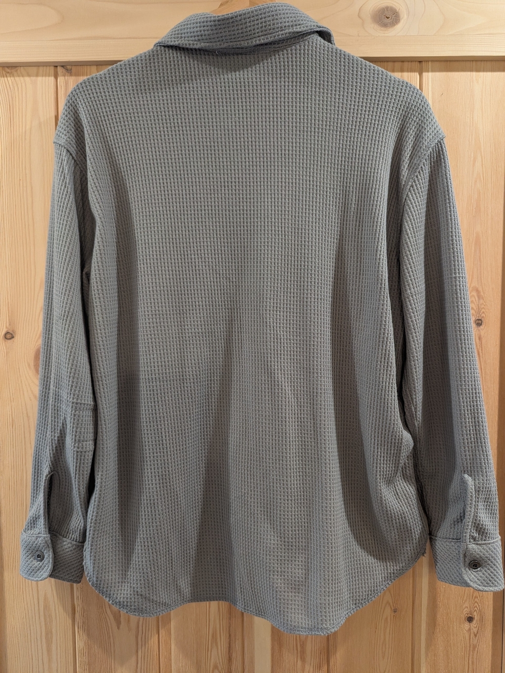 Twelve:O:Two Gray Waffle Knit Button Front Shacket Size Small - Picture 5 of 7